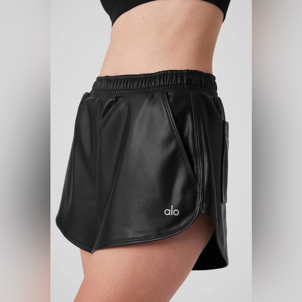 ALO Yoga Power Hour Shorts